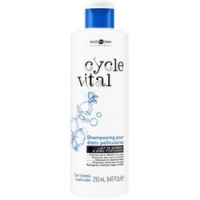 Eugene Perma Cycle Vital Shampooing - Шампунь против перхоти, с экстрактом мирры, 250 мл
Eugene Perma Cycle Vital Shampooing - Шампунь против перхоти, с экстрактом мирры, 250 мл