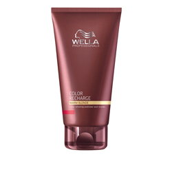 Wella Color Recharge - Бальзам для освежения цвета теплых светлых оттенков 200 мл Wella Color Recharge - Бальзам для освежения цвета теплых светлых оттенков 200 мл