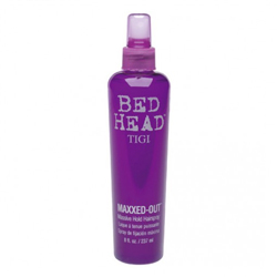 Фото TIGI Bed Head Maxxed Out Massive - Cпрей для сильной фиксации и блеска волос 236 мл