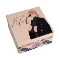Коробка подарочная квадратная Girl 22 x 22 x 12 см коробка подарочная очки 17 11 7 5см картон