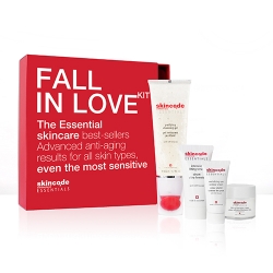 Фото Skincode Essential Fall-in-Love - Набор средств по уходу за кожей лица