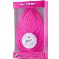 Фото Beauty Blender Keep.It.Clean - Рукавичка для очищения спонжей и кистей розовая